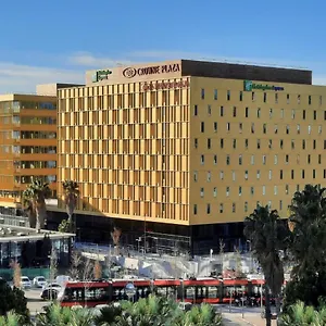 Отель Express - - Grand Arenas By Ihg ***