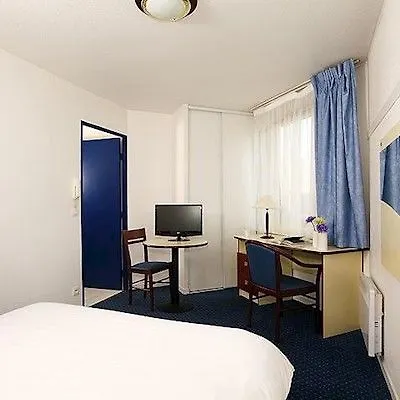 Appart'City Classic Paris La Villette Aparthotel